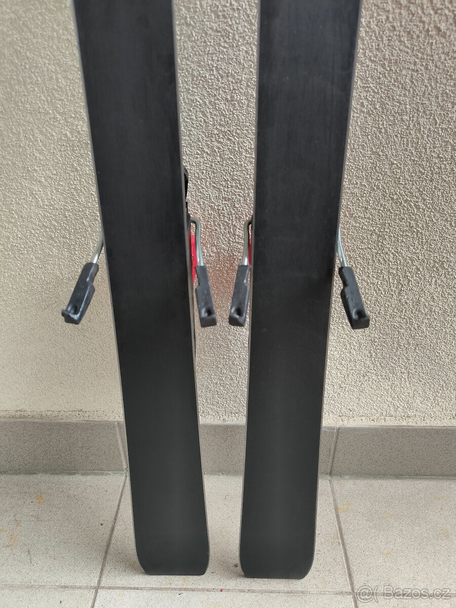 Sjezdové lyže Atomic Redster Piste Rocker, White - 9