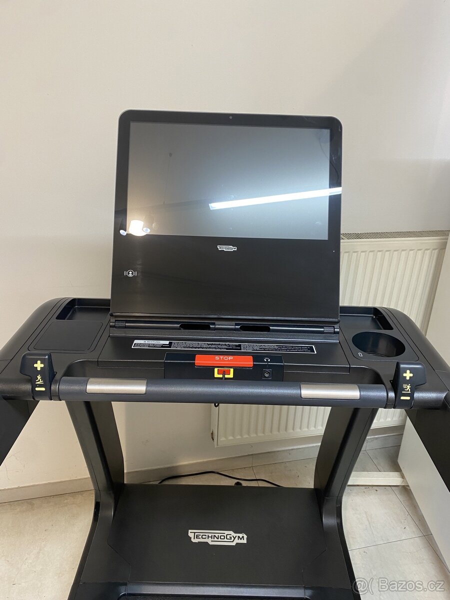 Technogym Artis Run Live - TOP model - 9