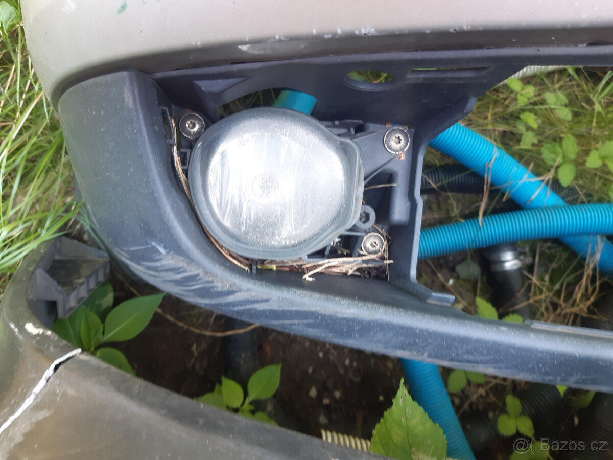 AUDI A8, S8 D2 - mřížky + mlhovky do nárazníku - 9