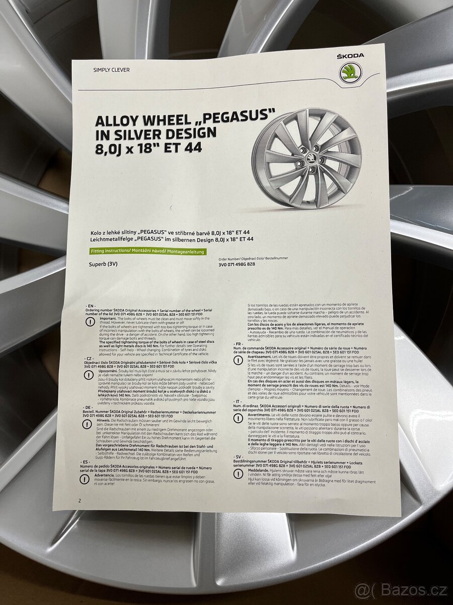 Škoda Superb R18 Originální nová sada - 9