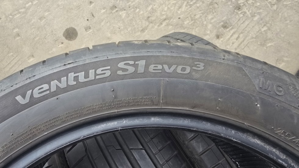 Letní pneu 255/45/19 Hankook - 9