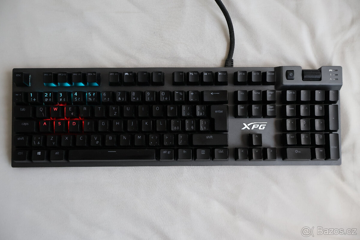 MECHANICKÁ KLÁVESNICE ADATA XPG SUMMONER 5A-BKCCZ, CZ - 9