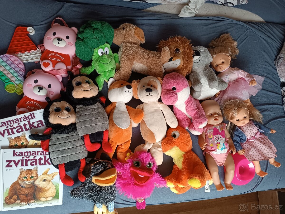 Hračky holčička - 9