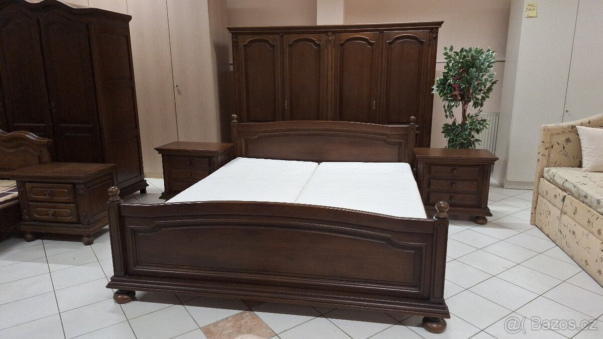 Dřevěná loznice v masivu - 9