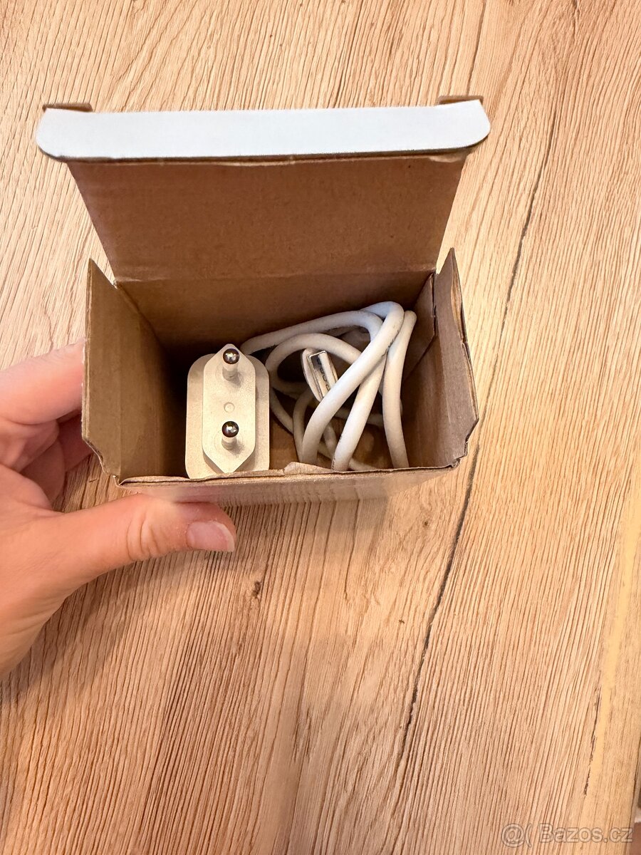 Medela Solo odsávačka - 9