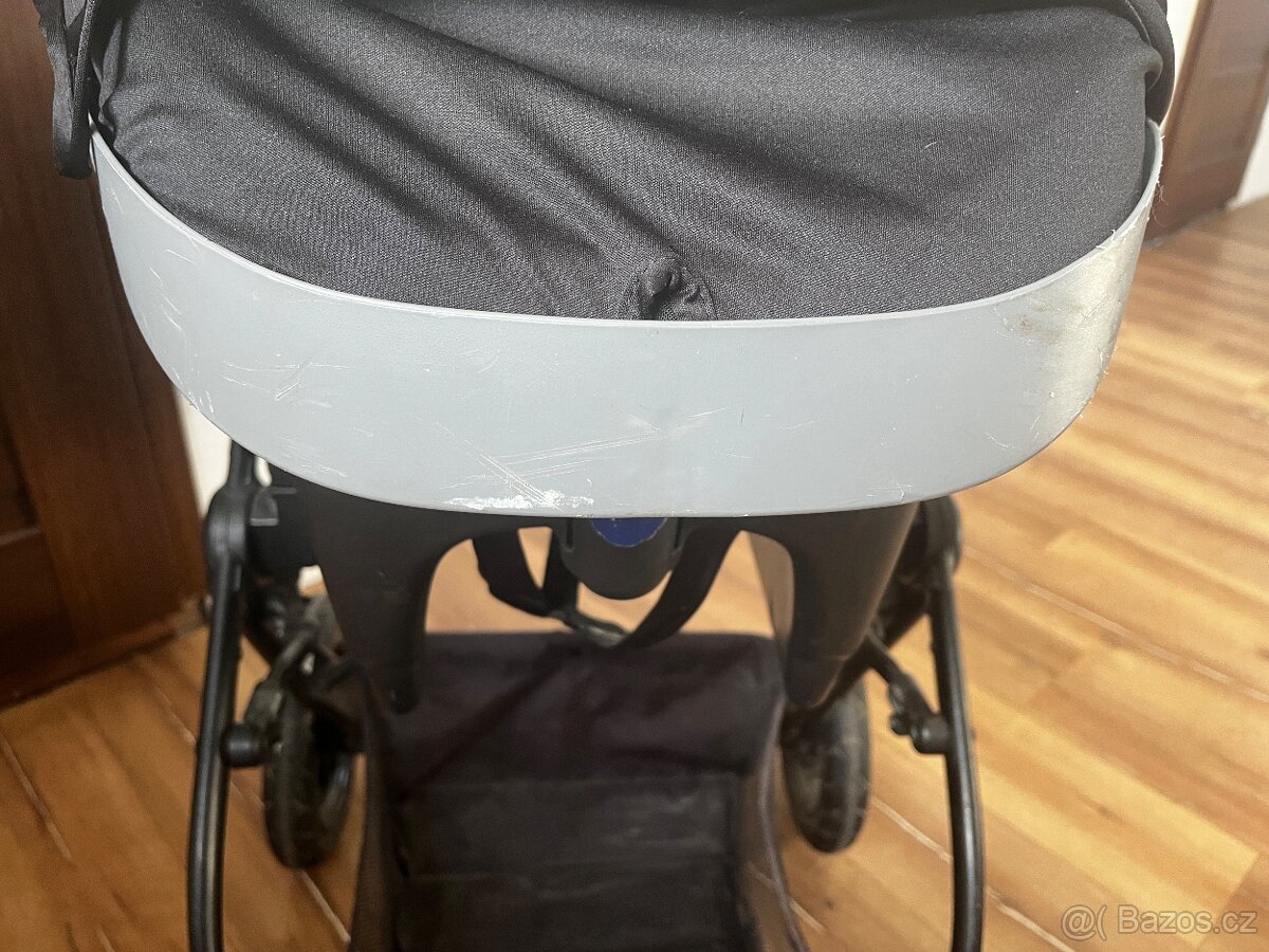Daruji kočárek s autosedačkou KinderKraft - 9