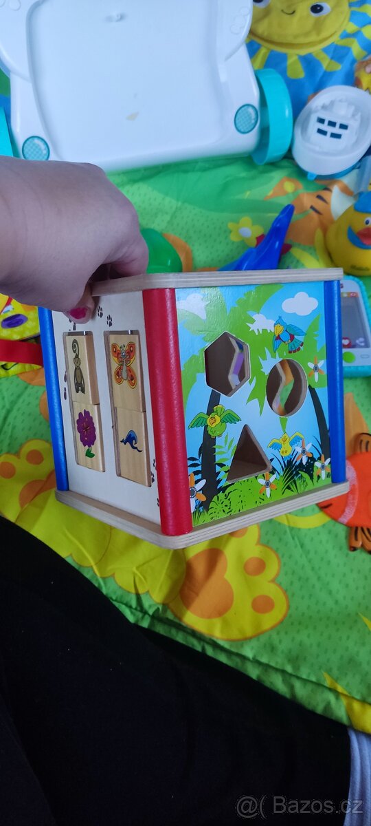 Kojenecké vybavení a hračky - 9