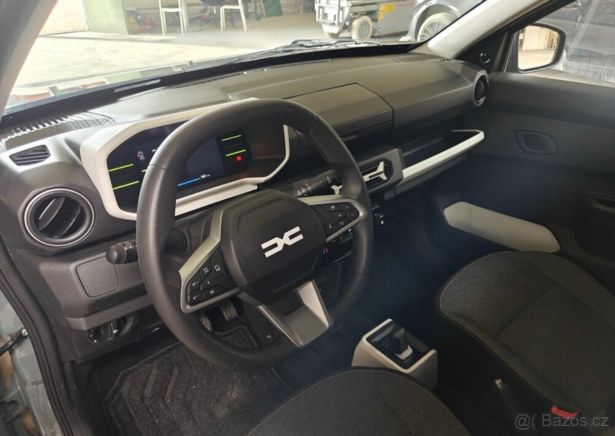 Dacia Spring - 9