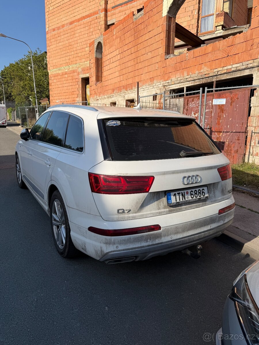Audi Q7 3.0 50tdi Sline - 9