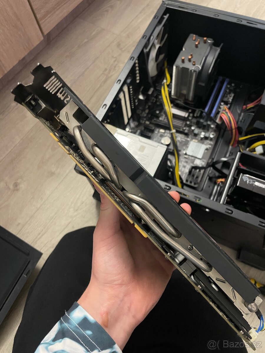 Herní Počítač na náhradní díly – jen rozbitý zdroj - 9