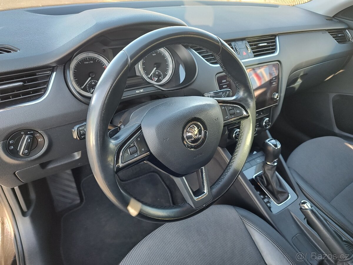 Škoda Octavia 2.0TSI/140kW/DSG/STYLE - 9