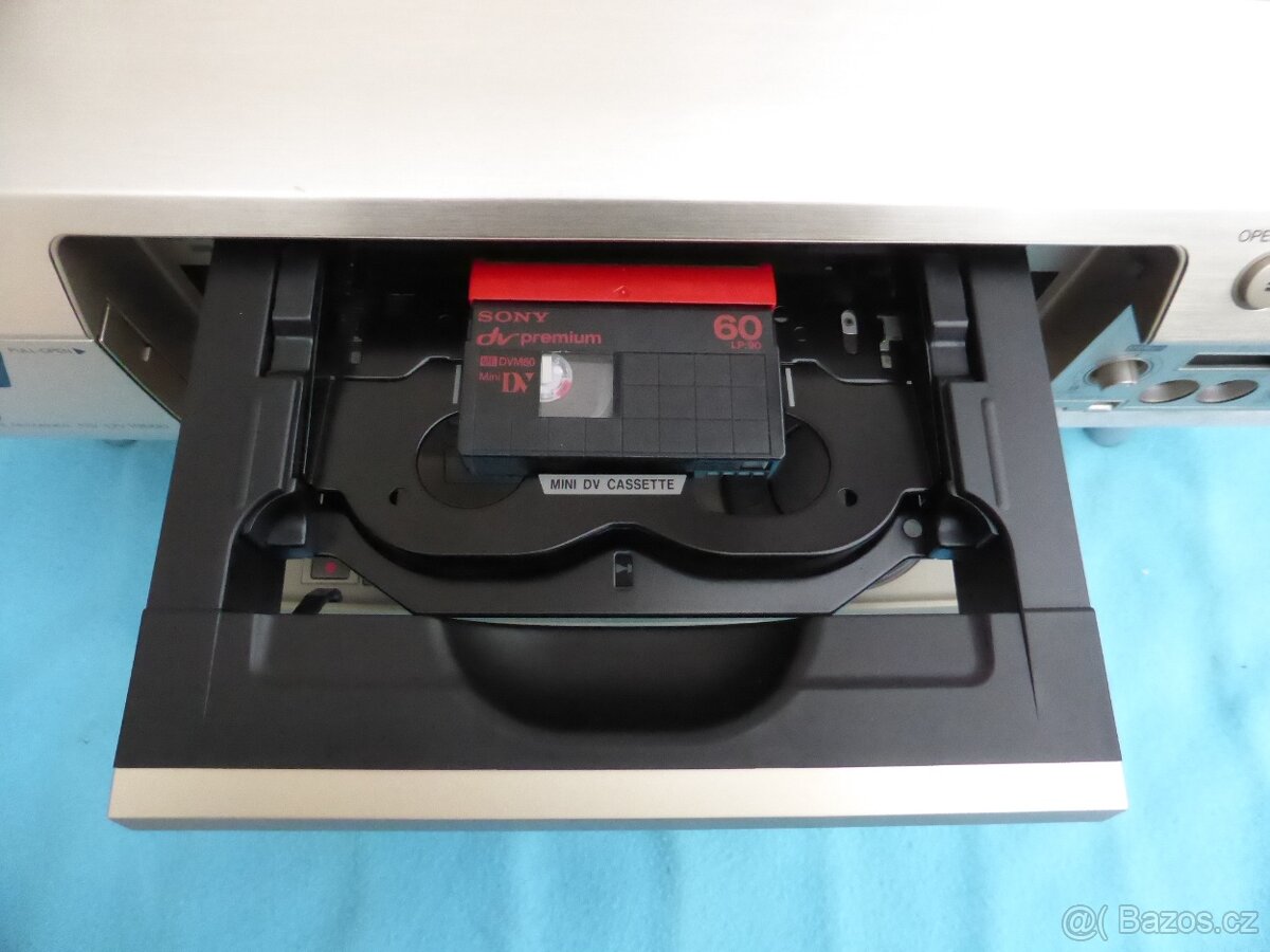 Panasonic NV-DV 10000 DV/ miniDV recorder - 9