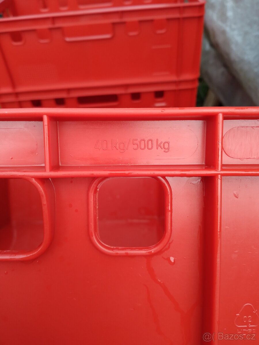 Plastové přepravky E2 červené 600x400x200 - 9