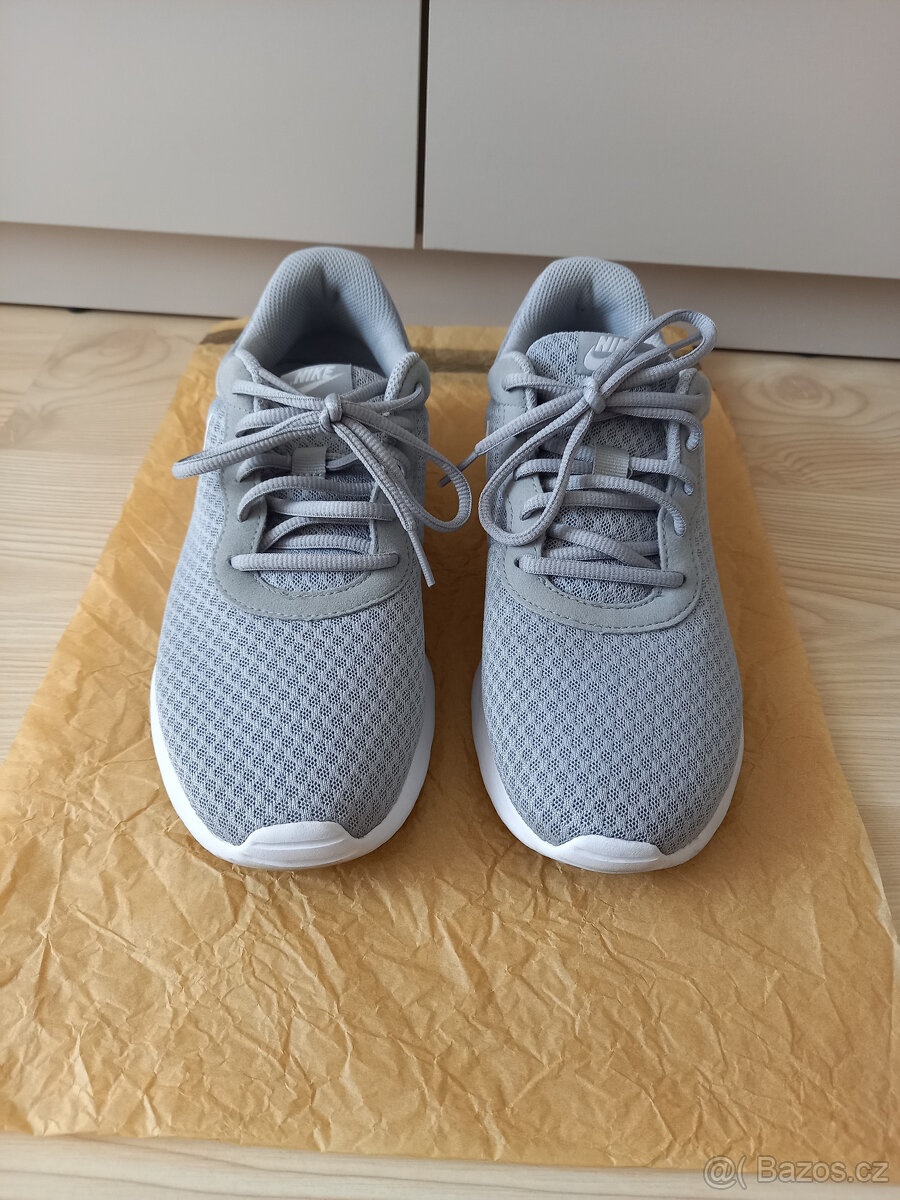 Tenisky NIKE TANJUN - velikost 40.5 - 9