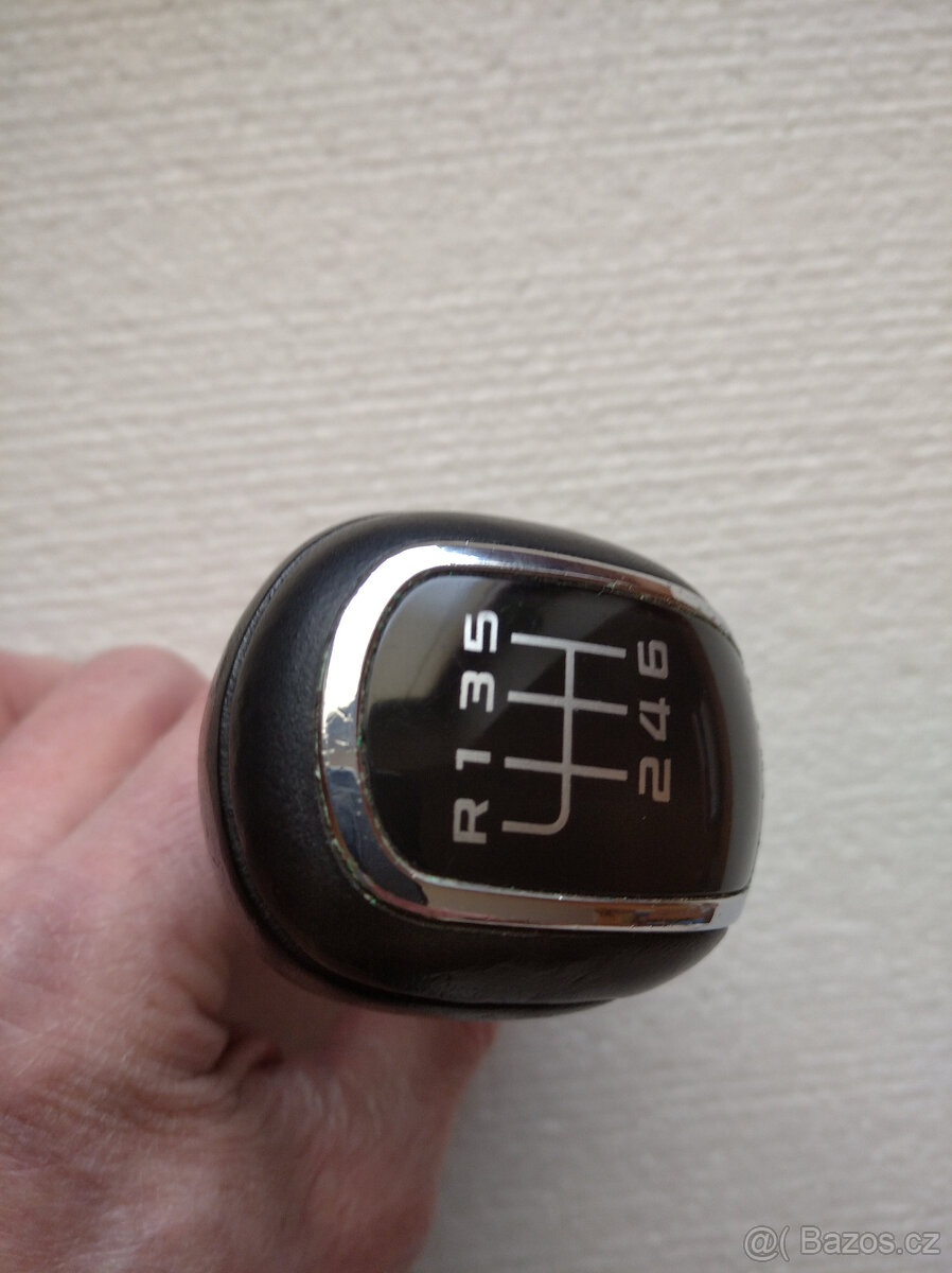 Rukojet' řadící páky Octavia II - 9