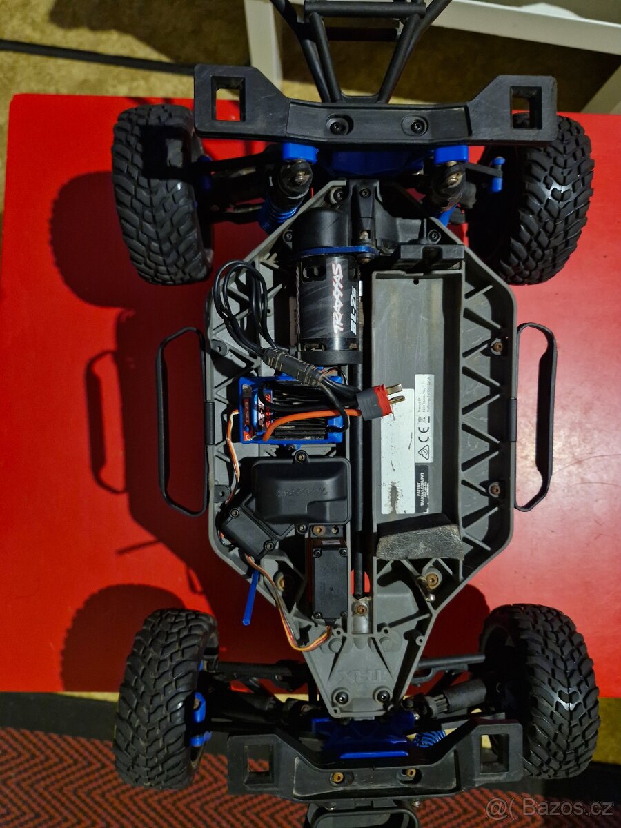 Traxxas Slash 4×4 2S - 9