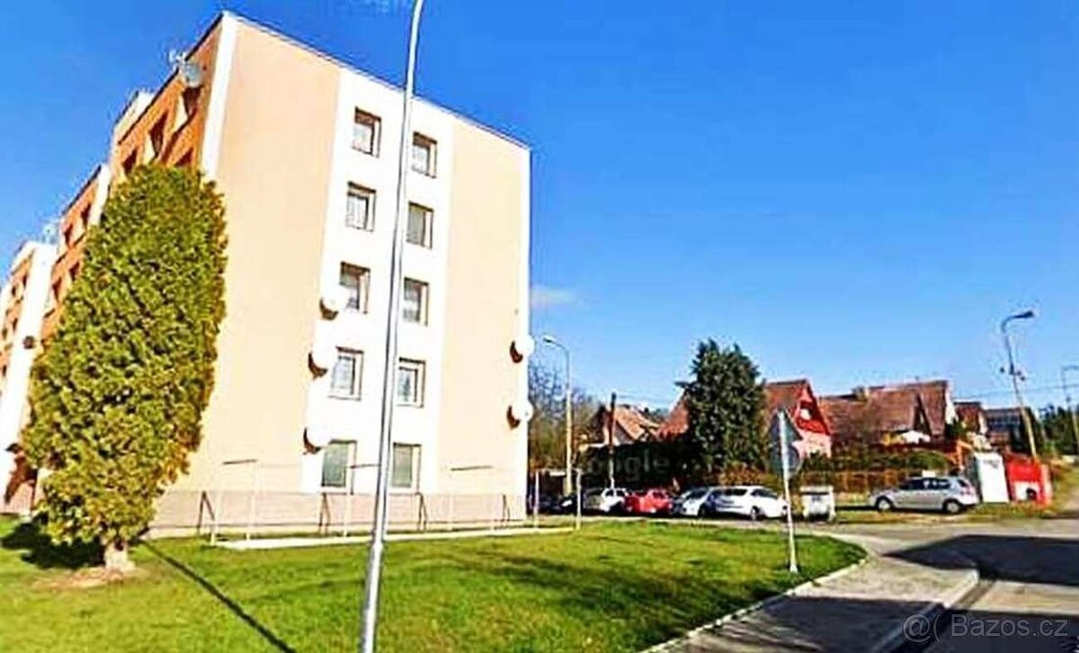 Pronájem 3+1 Volary, Sídliště Míru - plně vybavený - 9