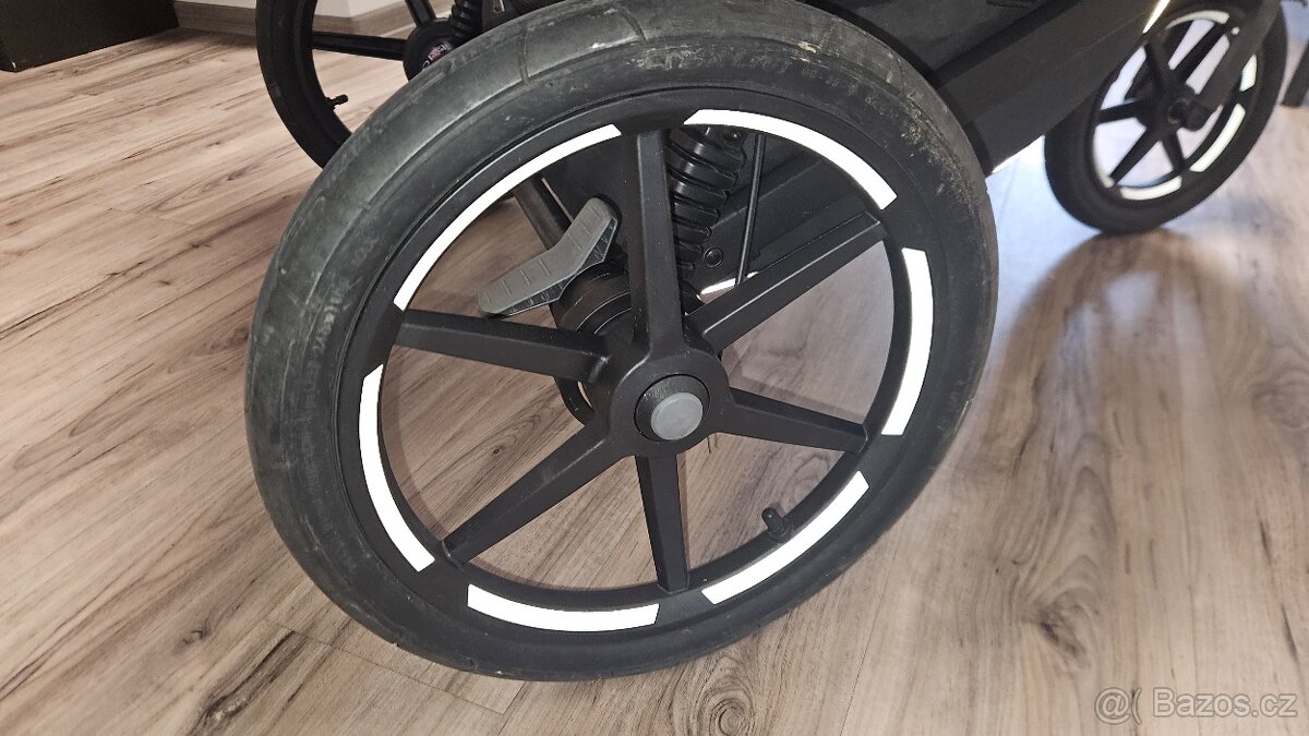 Kočárek THULE Urban Glide 3 Double Black - 9