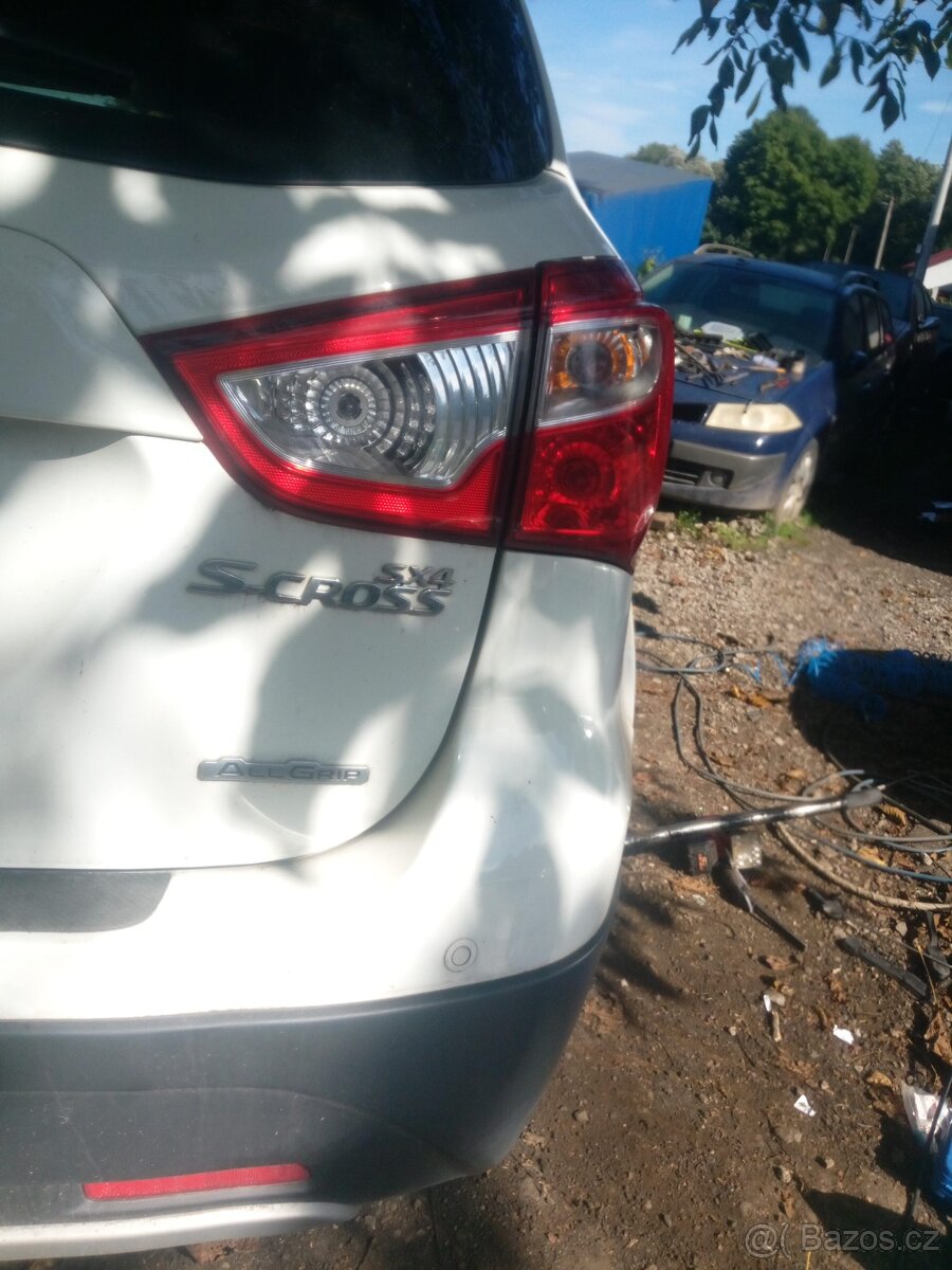 Suzuki S Cross - 9