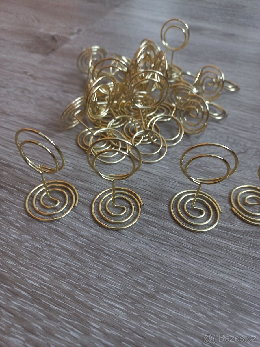 SVATEBNÍ PŘEBYTKY - 9