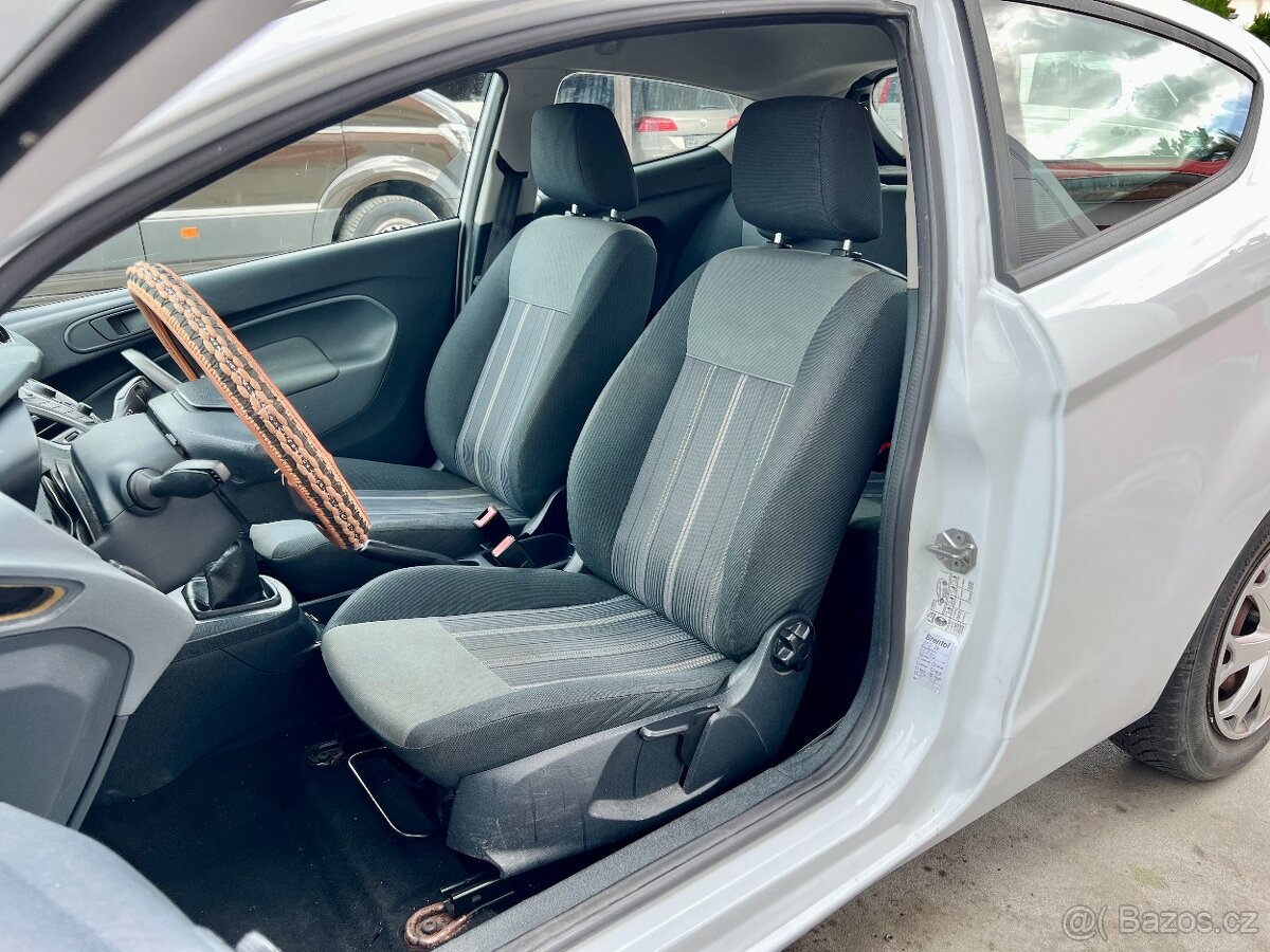 Ford Fiesta 1,6 TDCi / KLIMA / 2010 - 9