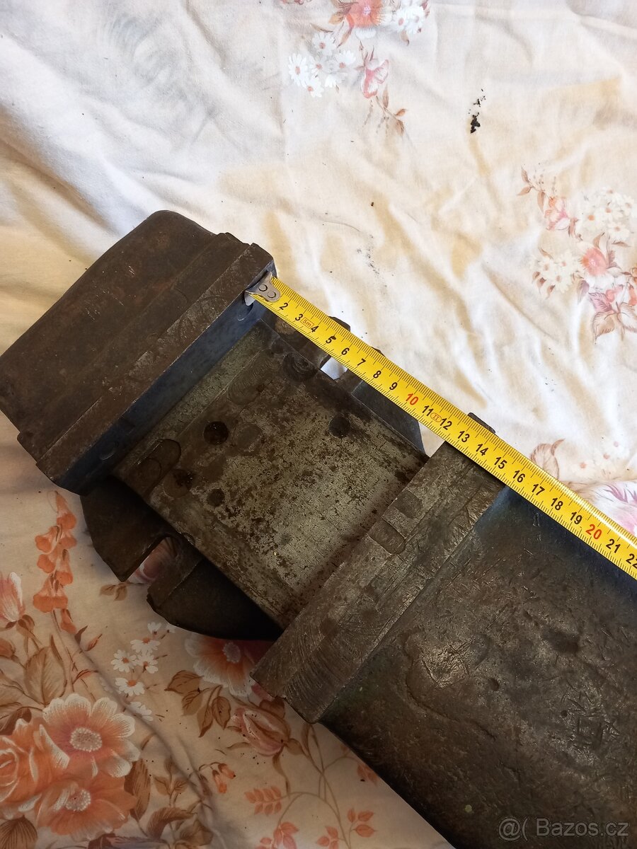 strojní svěrák - 9