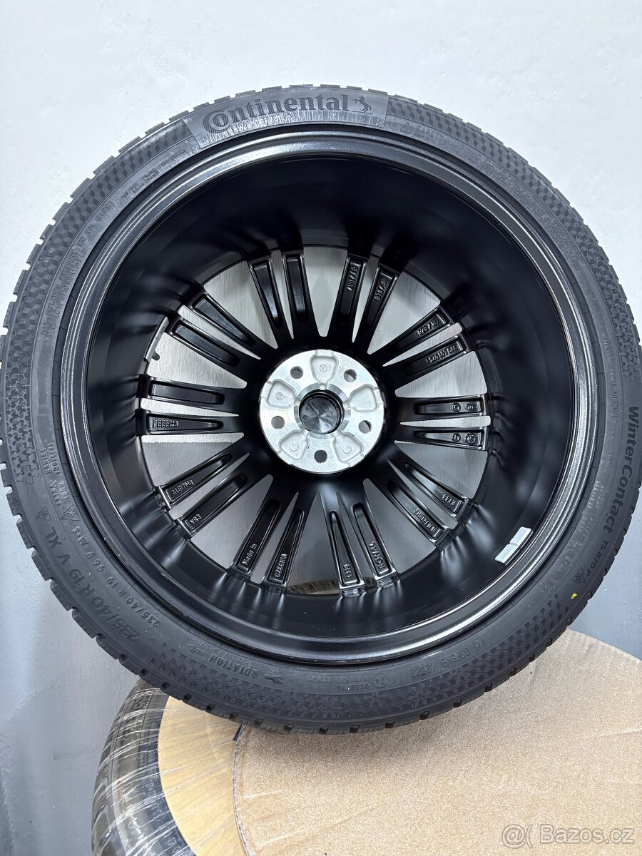 ORIG.ALU AŠKODA SUPERB III, IV CANOPUS BLACK 235/40/19 (D10) - 9