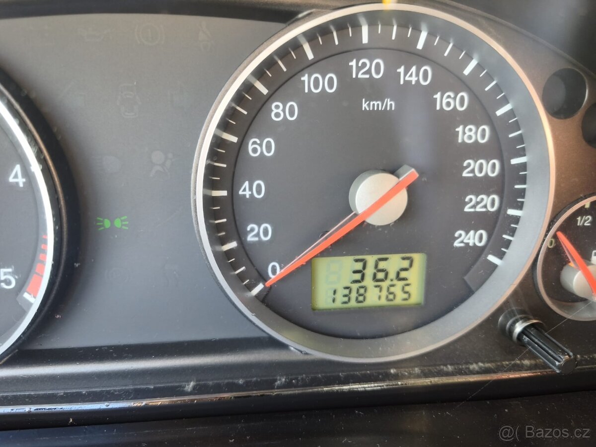 Ford Mondeo 2.0 TDCi 85 kW - 9