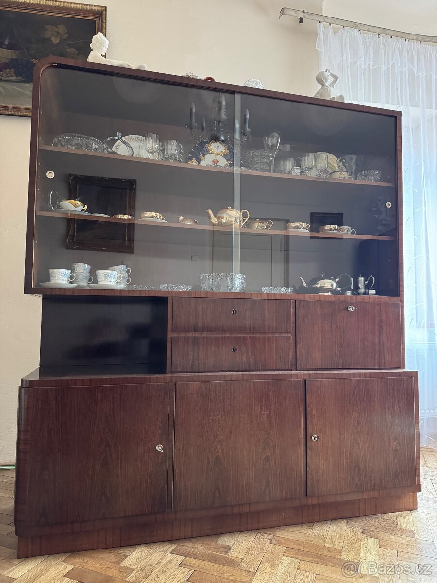 Prodám starý dřevěný nábytek - 9