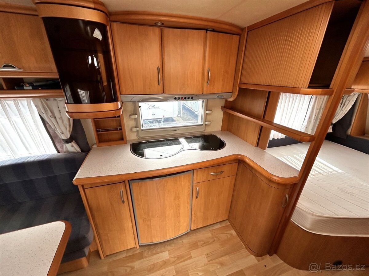 Karavan Hobby 495 Ufe excellent předstan nosič kol mover - 9