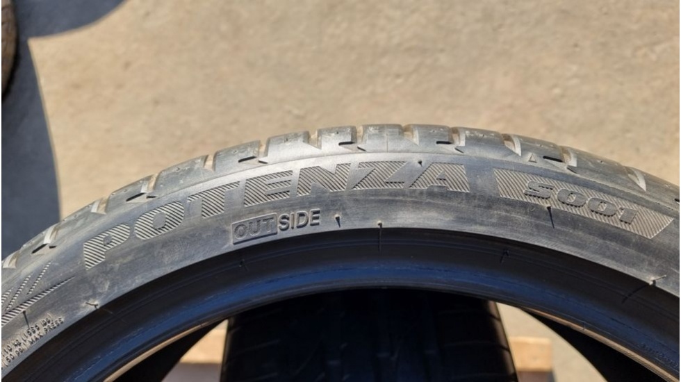 Letní pneu 235/40/19 Bridgestone - 9