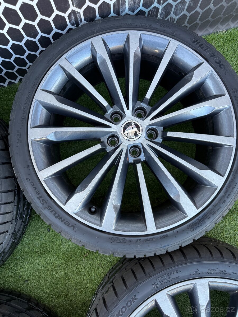 Škoda Superb - Trinity - ORIGINÁLNÍ LETNÍ SADA - 9