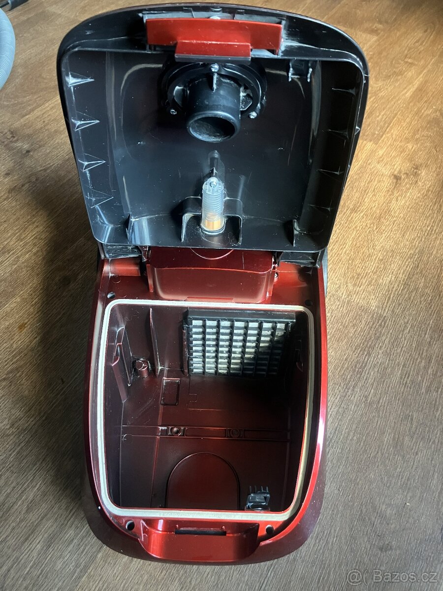 Vysavač sáčkový - 9