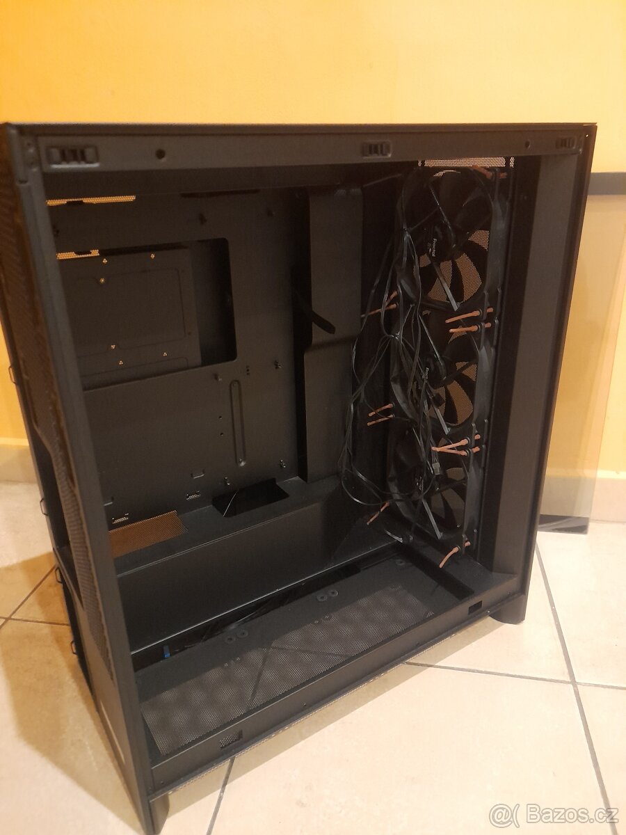 NZXT CM-H72FB-01 - 9