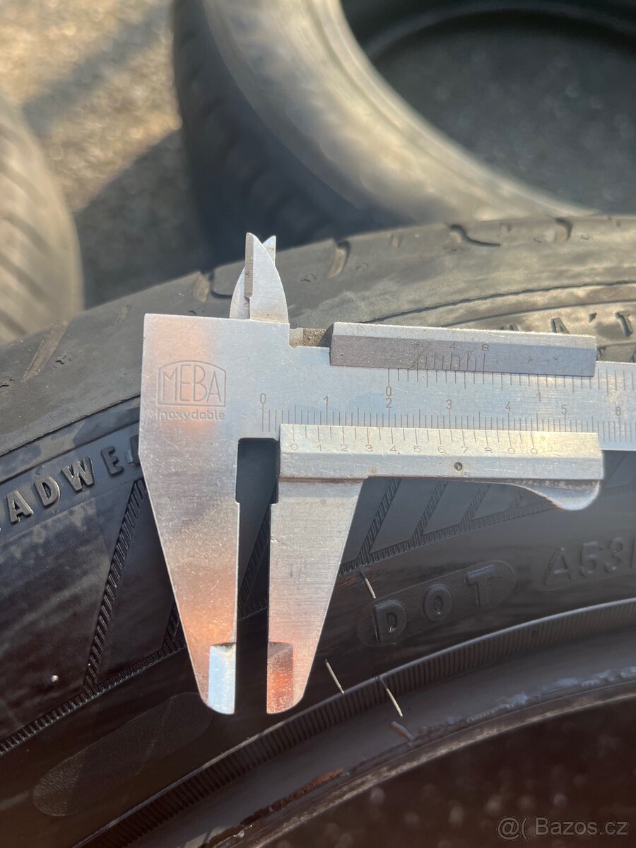 Letní pneu goodyear 215/55 R17 - 9