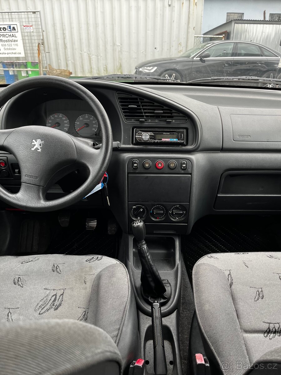 Peugeot Partner 1.9 Hdi.....66kw pro INVALIDY. - 9