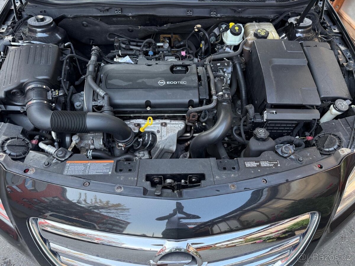 Opel Insignia 1,6i turbo - 9