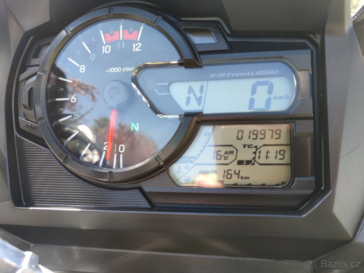 Suzuki DL 650 V-Strom - 9