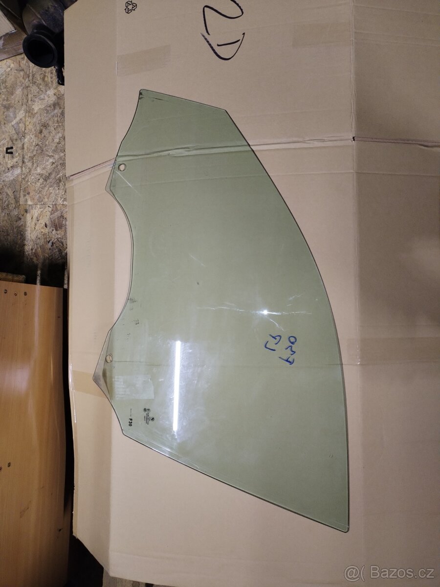 Přední boční okna, skla bmw F30/31 - 9