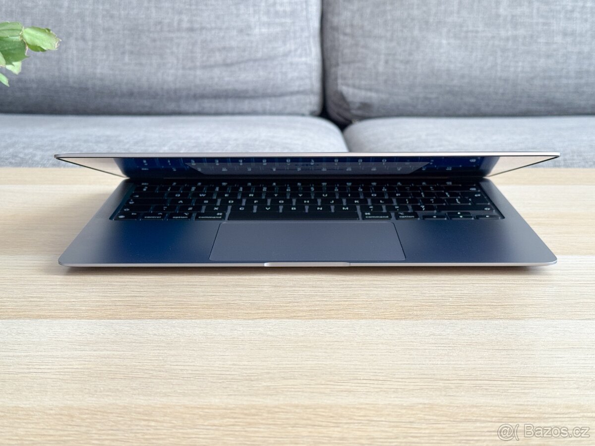 13" MacBook Air M1 - 8GB RAM/128GB SSD, TOP STAV, 100% BAT - 9
