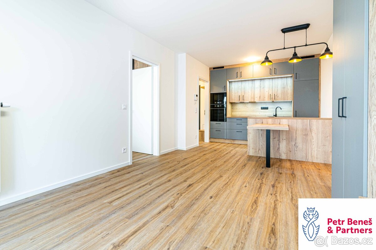 Pronájem bytu 2+kk 48 m², Kladno - Dubí, ev.č. 00141 - 9