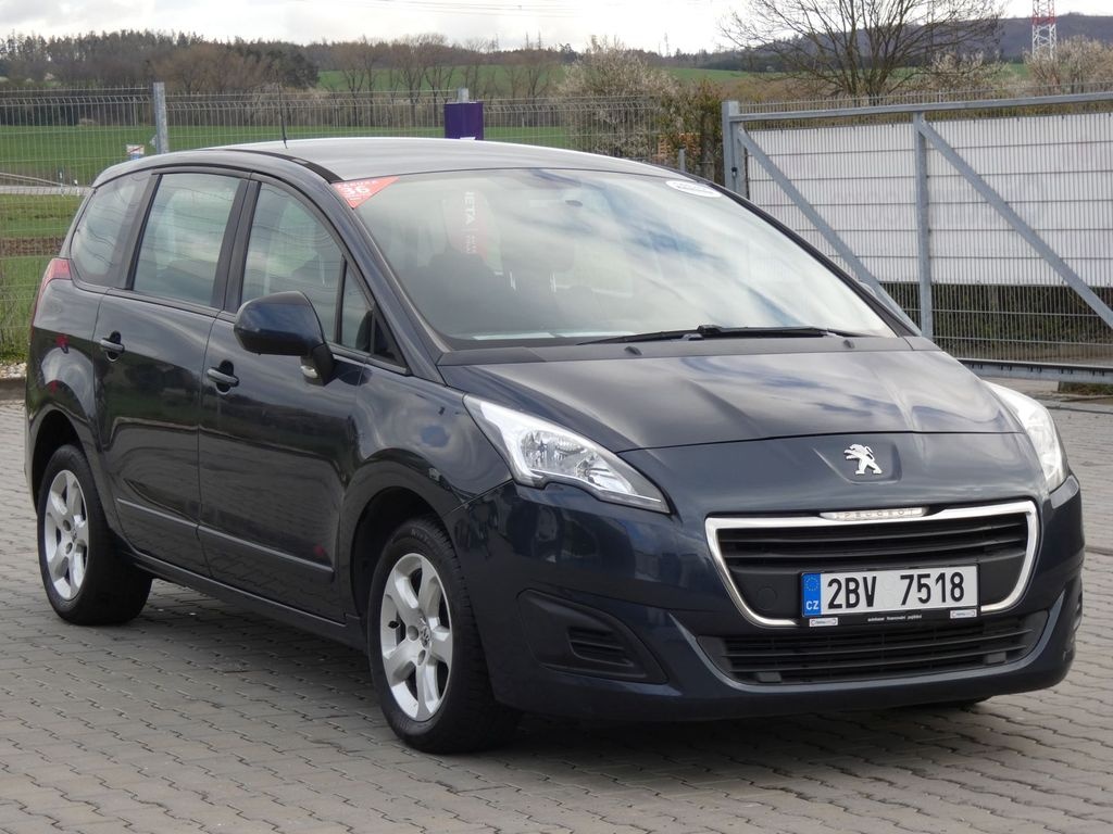 Peugeot 5008 1.6 HDI, 7 míst, PO SERVISE - 9