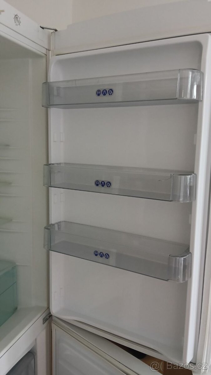 Lednice z mrazákem Whirlpool - 9