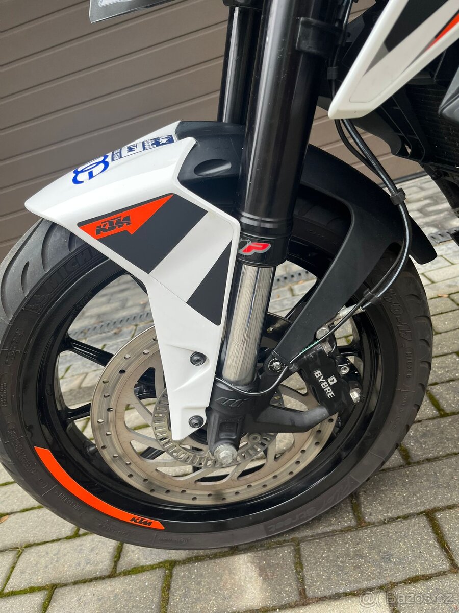 KTM Duke 125 2019 - 9