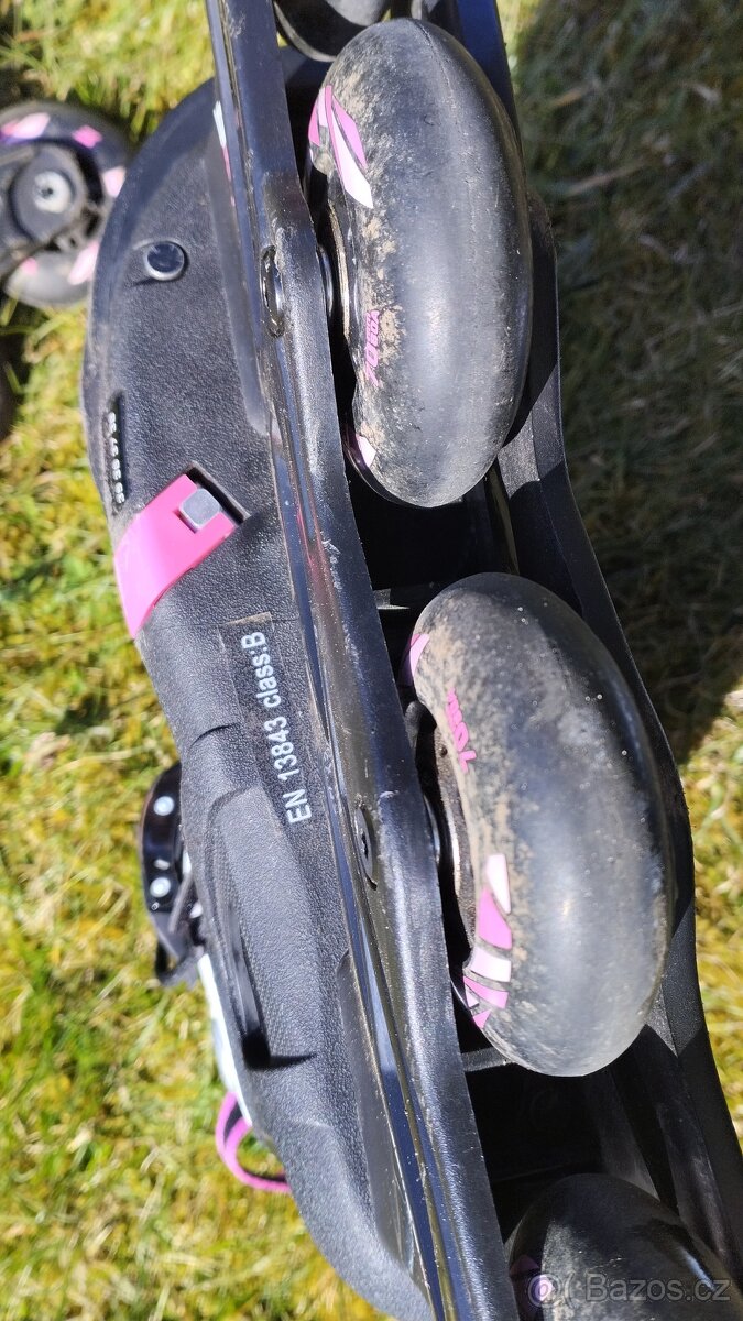 Dívčí kolečkové brusle 35-38 - 9