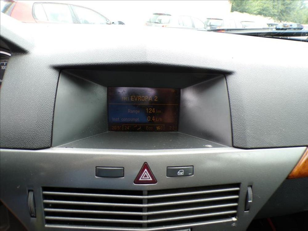 Opel Astra 1,7 CDTi N1,TAŽNÉ ZAŘÍZENÍ - 9