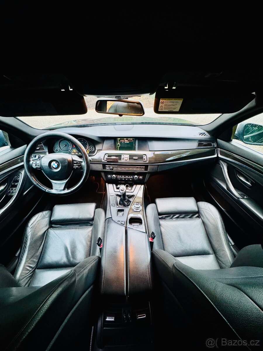 BMW F11,525d,MANUÁL - 9