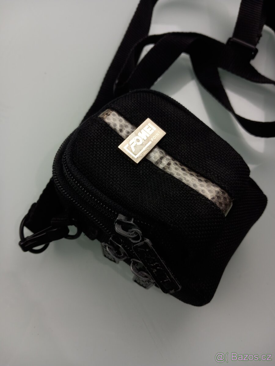 Nikon Coolpix 7900 - 9