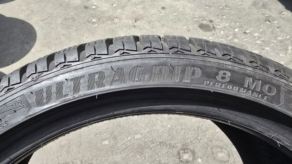 Zimní pneu 225/40/18 Good Year - 9