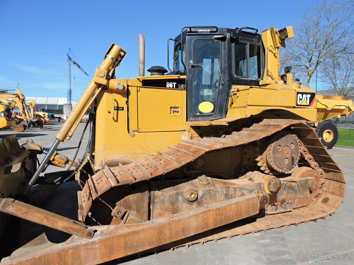 25t Buldozer CAT D6T - 9